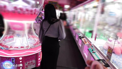 4468044 Face to face! ****zynxzjo* ! Only until today! The absolute top look that tempts the men of the world is so cute that it`s a complete Knock Out! A 21 year-old college student who is too obedient and d...