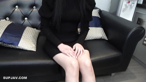 4470848 Good looks! ****zynxzjo* First-class hotel receptionist! Sayaka with beautiful tits and legs. She has little experience with men and is full of awkward and amateurish sex...