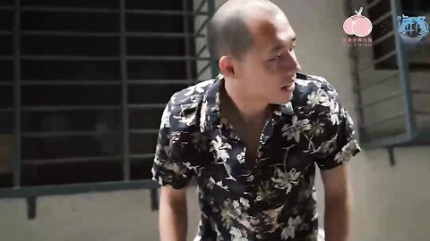 蜜桃传媒PM070逼奸高中小太妹