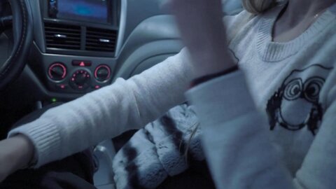 Luxurymur  Gave A Ride To The Beautyand Got A Deep Blowjob