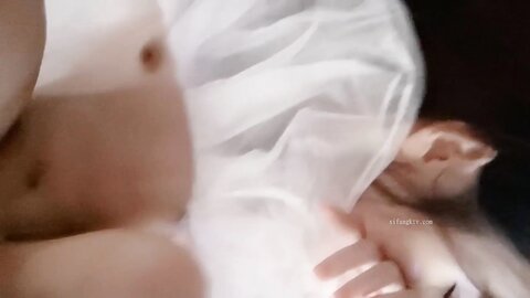 淫靡情趣婚纱✅极品尤物人妻少妇穿上情趣婚纱偷情