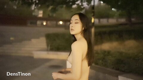 紧张刺激露出挑战✅极品颜值女神各种极限露出，这次太刺激了
