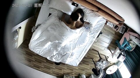 贵在真实纯上帝视角偸拍小情侣大白天开房造爱