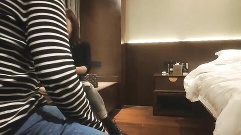 轻熟女 这种感觉太爽了旁边有一堆钱也要过了那个点 快操我