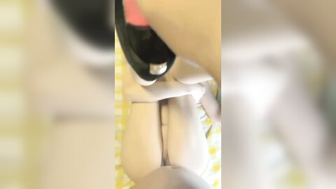 高颜美眉 快插进来 好舒服 插快一点再深一点用力想听到啪啪的声音