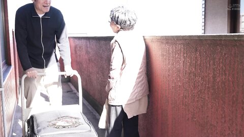 PIYO-203 I Want Daddy's Baby! A Daily Life Of Love And Snoring, Living Together In Confinement With A...