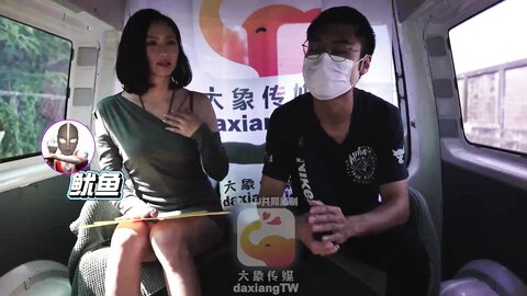 大像传媒之老師把持不住女學生的誘惑-李依依