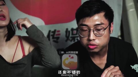 大像传媒之老師把持不住女學生的誘惑-李依依