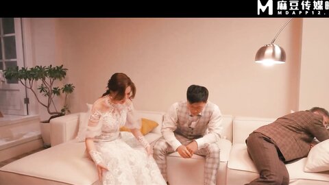 小凤新婚下集MDSR-0006-2高冷新妻性奴调教