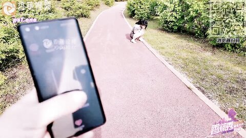 香蕉秀xjx0138野外露出跳蛋塞满