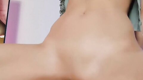 Beautiful Girl With Perfect Body Rides Dildo