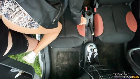 Lifekife  Sex In The Car In Gratitude For Its Repair
