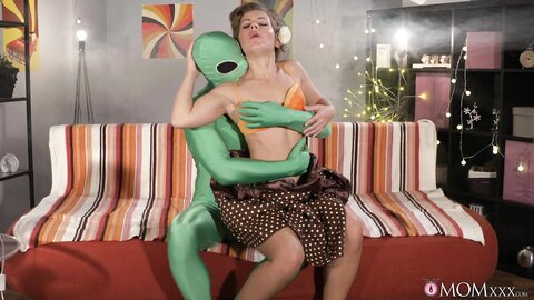 Sasha Zima Momxxx Com Mom Gets Probed On Halloween 26 10 2016
