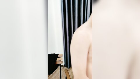 丝袜高跟露脸美女模特被小哥疯狂蹂躏