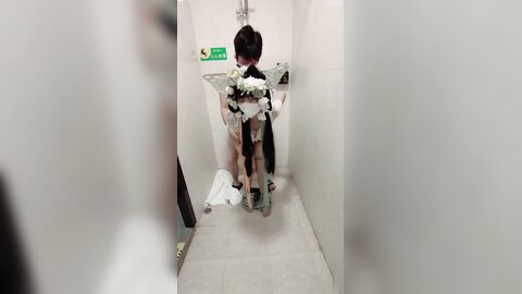 后清纯反差少女『Lt软软兔』✅汉服头饰配透视衫短牛仔