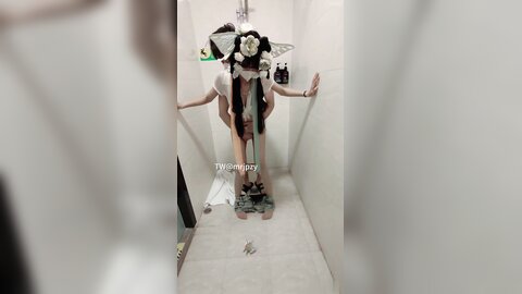 后清纯反差少女『Lt软软兔』✅汉服头饰配透视衫短牛仔