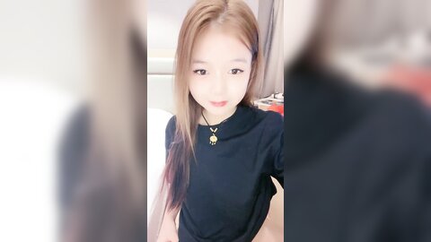 尤物清纯甜美少女，独自酒店发骚