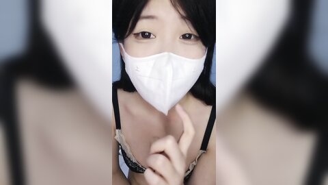 新下海的学妹，害羞的小绵羊】，难得啊，露脸了