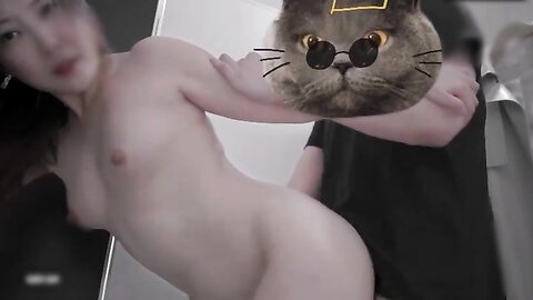 极品美少妇主人的任务厕所露出，白虎美穴厕所大屌插入