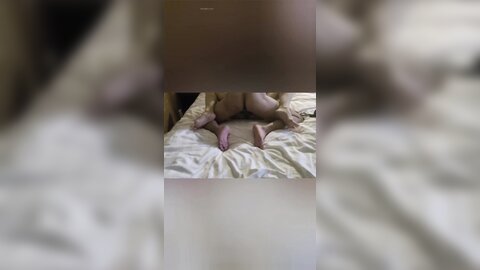 高跟骚货人妻母狗，约炮大学生小学弟 老公在一边拍摄