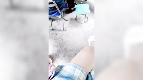 高颜值极品Jk美少女B塞跳蛋 在公园人前自慰