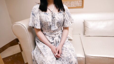 4473611 [Celebrity wife, secret meeting]****zynxzjo* Intense secret meeting with celebrity wife who can`t satisfy only her sexual desire. *Uncensored and Nakadashi.