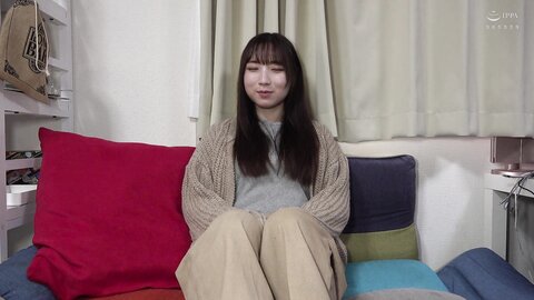 BLOR-245 A Cute Waitress At A Fashionable Café Gets Her Whole Body Into A Tizzy With A Sexual Massage, And...