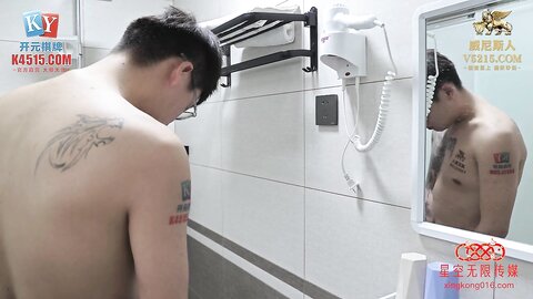 星空传媒XKVP043清纯护士自慰被猥琐男偷拍威胁