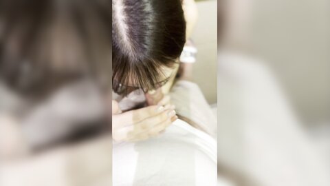 Having Sensation Sex With A Naked Housewife Wearing An Apron Creampie