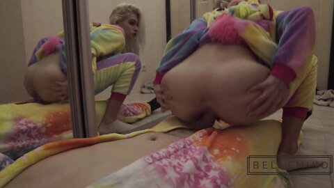 Belleniko  After The Christmas Party She Gave A Stranger Anal¡