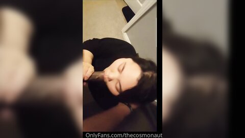 thecosmonaut-18-10-2020-763625772-Korean Girl Amy Came over on the first tinder date j