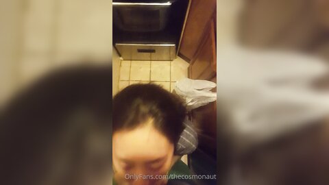thecosmonaut-19-09-2020-875252866-While I was cooking some late night ramen Tracy was