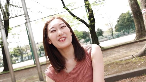 336KNB-219 [Model -class beauty wifes unstoppable sex urge] A married woman who is in a curiosity for her...