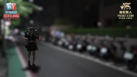 MCY-0129人妻出轨边接电话边被操-梁芸菲