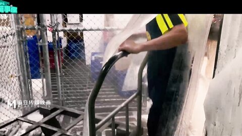 MDCEXD-01女优万事屋EP1解决夜市老板的烦恼