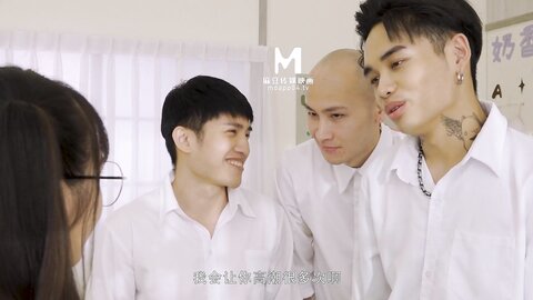 MDHS-00020师生3P荒淫的教师节礼物-梁芸菲