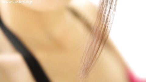 PUG-003 Yuko Arai 新井ゆうこ – Green Canvas