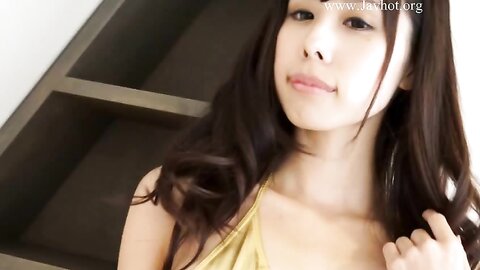 PUG-003 Yuko Arai 新井ゆうこ – Green Canvas