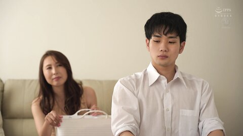 JUQ-100 With the overwhelming waist of a sweaty married woman, I had a vaginal cum shot without moving my...