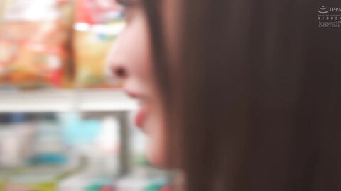 CAWD-429 Momoko Sakura, a substitute for a substitute for being a close friend and being shoplifted by a...