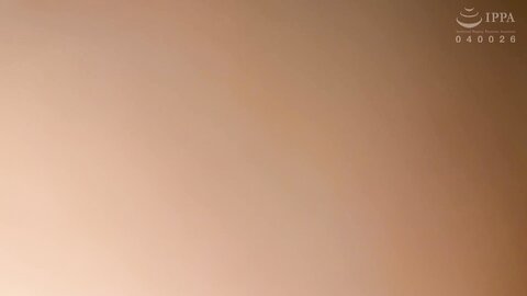 COGM-031 Midnight dating with a cute freckles and innocent saffle!Played in the city with a remote on the...