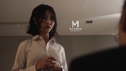 MD-0258爱足交的痴女下属-周甯