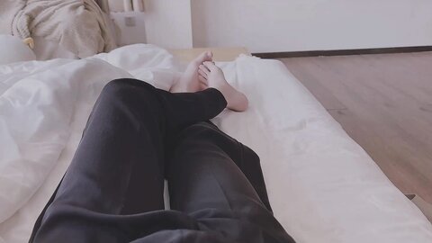 QQOG-004把妹妹套路上床干-小敏儿