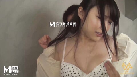 PH-082肉便器OL享受3P前后洞口都被灌满