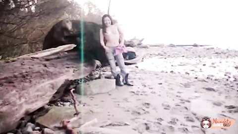 Getting Naked On A Beach Is Such A Huge Turn On For The Asian Babe