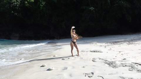 Kriss Kiss  Deep Blowjob From Hot Brunette Stranger On The Beach