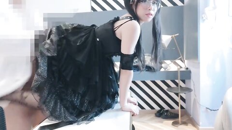 个眼镜9个骚✅清纯温婉的外表下竟然如此反差