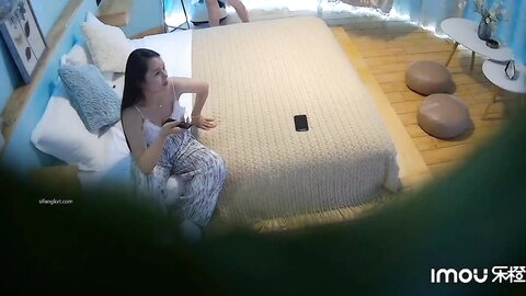 乐橙云破解》小伙酒店约炮极品身材的御姐各种姿势啪啪