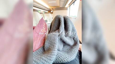 可御可萝反差婊女神『广深雪莉』✅性感福利，和闺蜜一起玩弄小穴