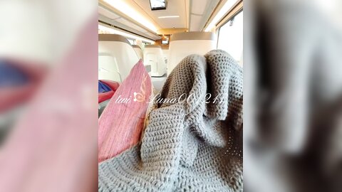 可御可萝反差婊女神『广深雪莉』✅性感福利，和闺蜜一起玩弄小穴